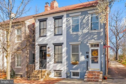 21 E South St, Frederick, MD 21701 photo 2
