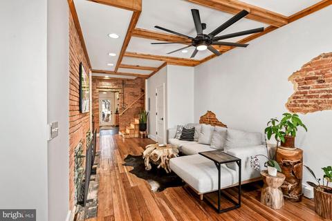 21 E South St, Frederick, MD 21701 photo 5