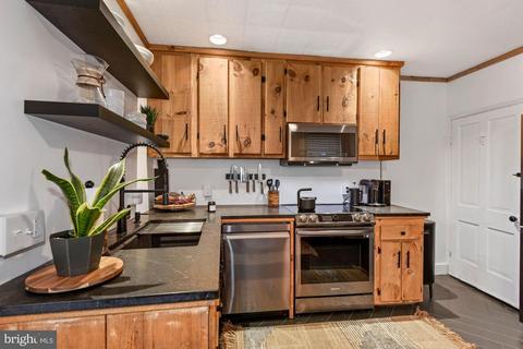 21 E South St, Frederick, MD 21701 photo 12