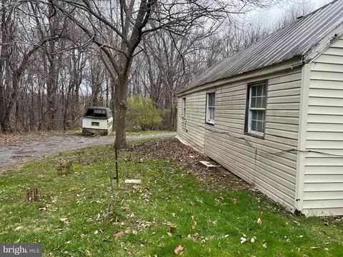 4330 Basford Rd, Frederick, MD 21703 photo 3