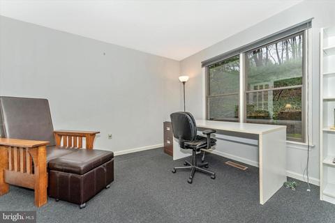 7326 Parkview Dr, Frederick, MD 21702 photo 17