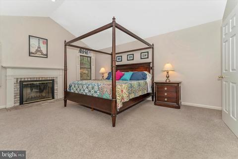 7326 Parkview Dr, Frederick, MD 21702 photo 5