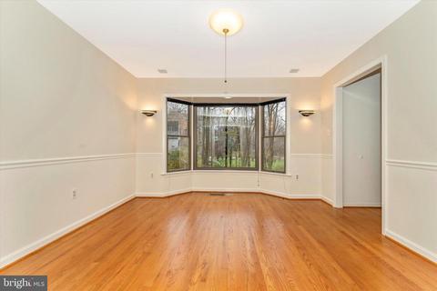 7326 Parkview Dr, Frederick, MD 21702 photo 6