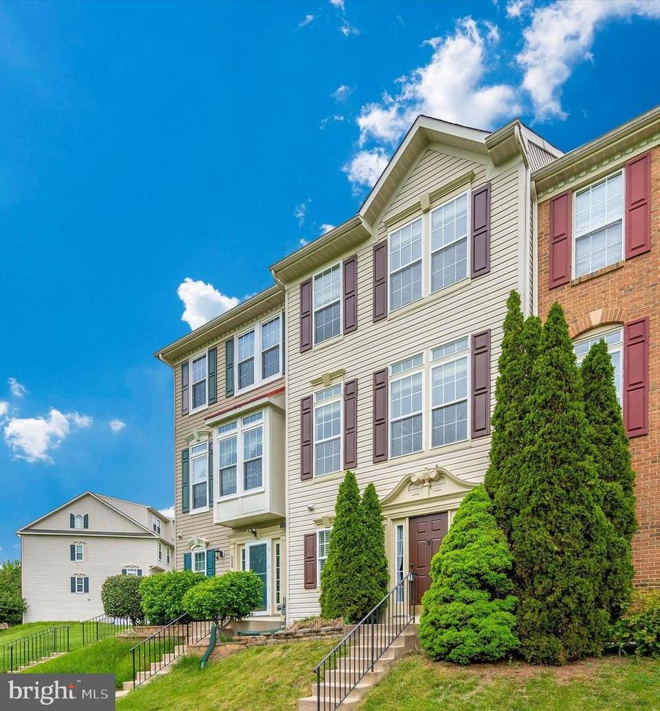 528 Eisenhower Dr, Frederick, MD 21703 41 Photos MLS MDFR2018602