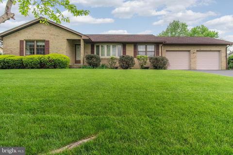 7203 E Sundown Ct, Frederick, MD 21702 photo 3