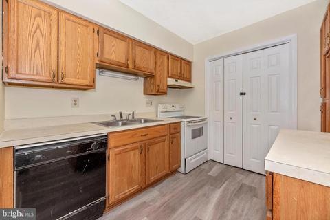 228 Thames Dr, Frederick, MD 21702 photo 10