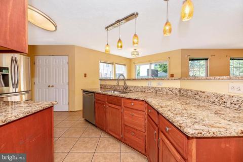 615 Angelwing Ln, Frederick, MD 21703 photo 11