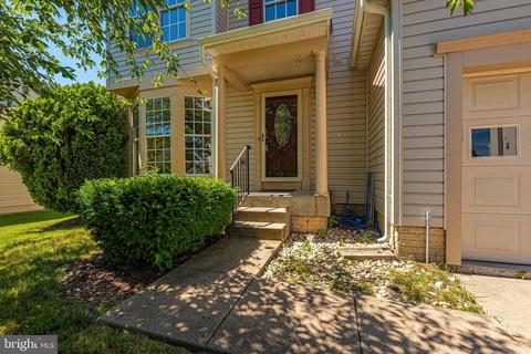 615 Angelwing Ln, Frederick, MD 21703 photo 2