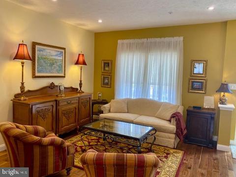 1648 Coopers Way, Frederick, MD 21701 photo 2