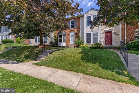 2208 Wetherburne Way, Frederick, MD 21702 photo 2