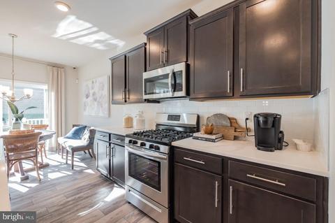 526 Carroll Walk Ave, Frederick, MD 21701 photo 12