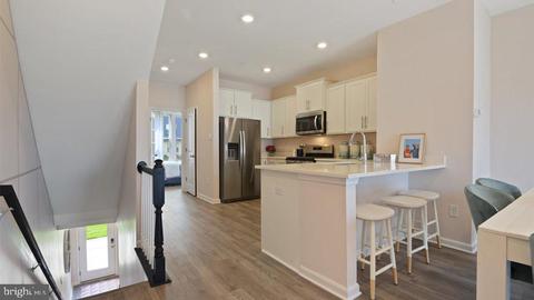 552 Banquet Ln, Frederick, MD 21701 photo 6