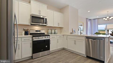 552 Banquet Ln, Frederick, MD 21701 photo 11