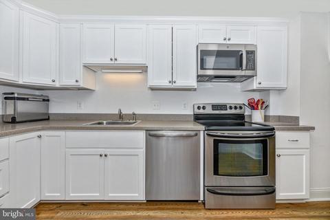 306 E 3rd St # a, Frederick, MD 21701 photo 11