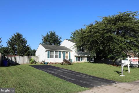 1302 Hillcrest Dr, Frederick, MD 21703 photo 1