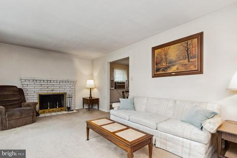 7406 Skyline Dr, Frederick, MD 21702 photo 2
