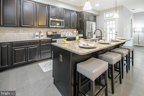 6439 Alan Linton Blvd E, Frederick, MD 21703 photo 4