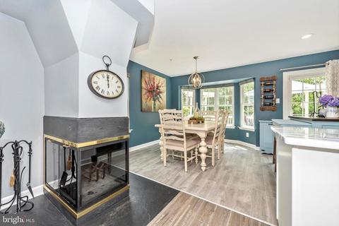 6323 Towncrest Ct, Frederick, MD 21703 photo 9