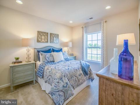 211 Baughmans Ln, Frederick, MD 21702 photo 13