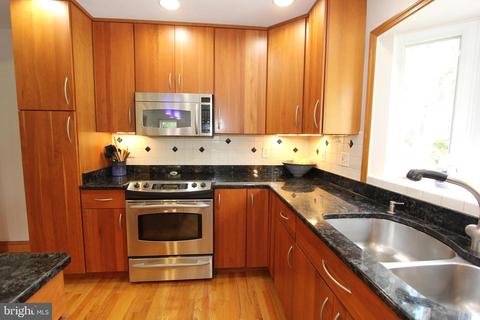 6782 Sunnybrook Dr, Frederick, MD 21702 photo 9