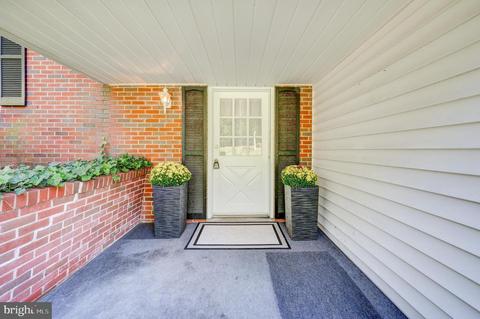 7313 Parkview Dr, Frederick, MD 21702 photo 4
