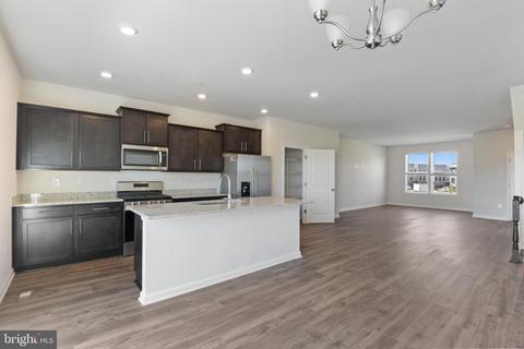 552 Union St, Frederick, MD 21701 photo 9