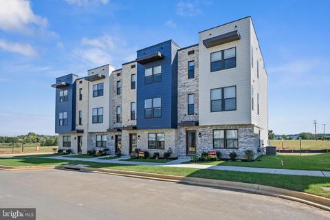 552 Union St, Frederick, MD 21701 photo 2