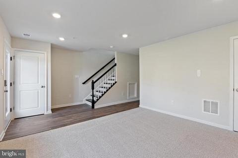 552 Union St, Frederick, MD 21701 photo 5