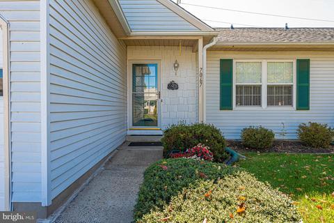 7067 Catalpa Rd, Frederick, MD 21703 photo 4