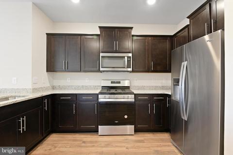 822 Bond St, Frederick, MD 21701 photo 13