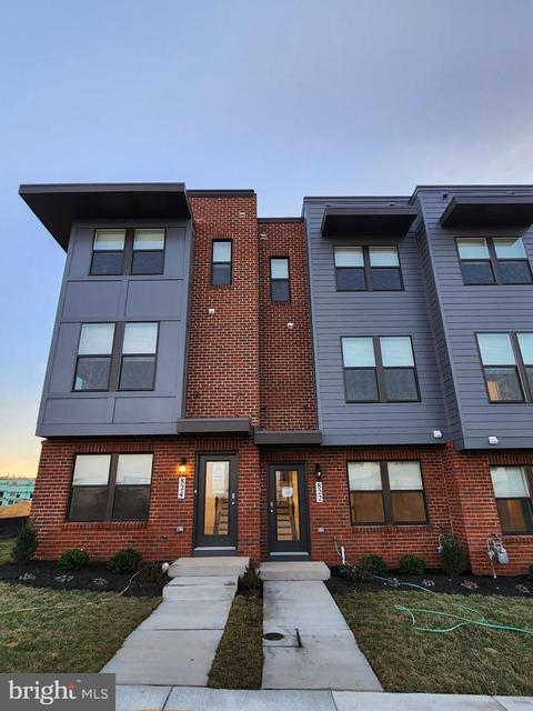 822 Bond St, Frederick, MD 21701 photo 2