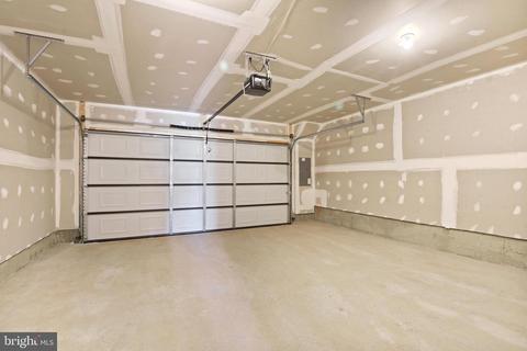 821 Bond St, Frederick, MD 21701 photo 8