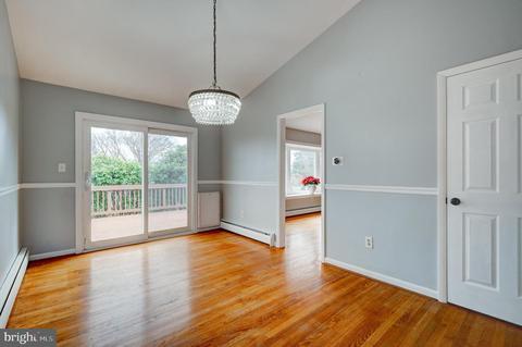 7405 Hilltop Dr, Frederick, MD 21702 photo 7