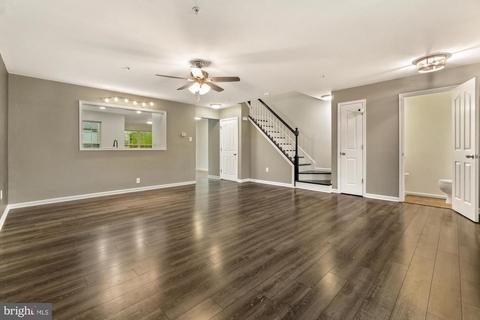2036 Buell Dr, Frederick, MD 21702 photo 2