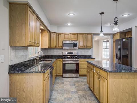 1023 Bexhill Dr, Frederick, MD 21702 photo 17