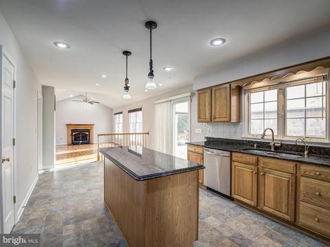 1023 Bexhill Dr, Frederick, MD 21702 photo 14