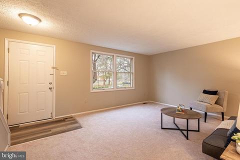 1792 Springfield Ln, Frederick, MD 21702 photo 4