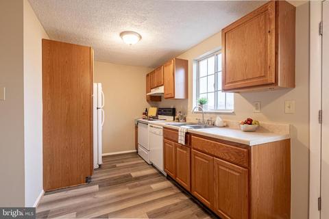 1792 Springfield Ln, Frederick, MD 21702 photo 8