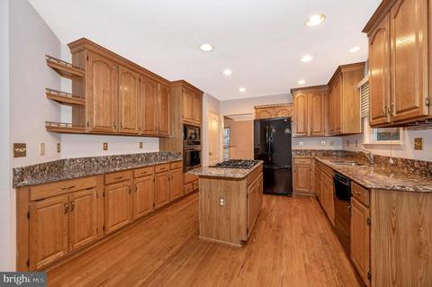 6113 Cool Spring Ter S, Frederick, MD 21701 photo 8