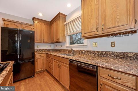 6113 Cool Spring Ter S, Frederick, MD 21701 photo 9