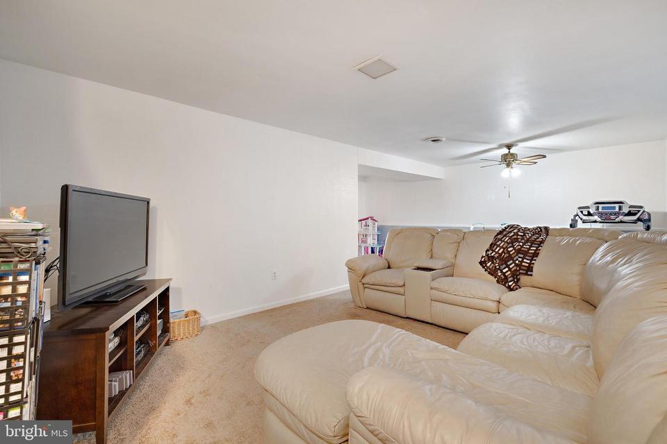 7312 Countryside Cir, Middletown, MD 21769 photo 24