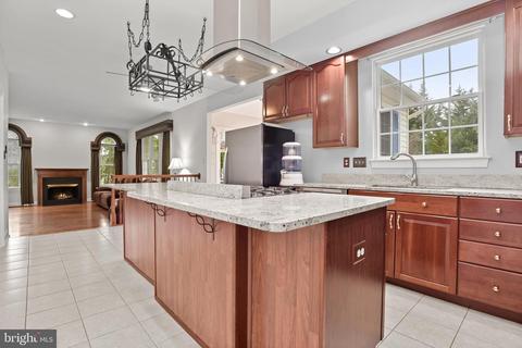 1904 Middlefield Ct, Frederick, MD 21702 photo 16