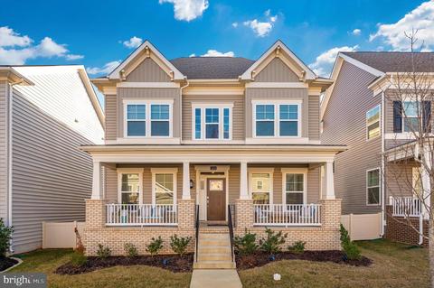 5204 Continental Dr, Frederick, MD 21703