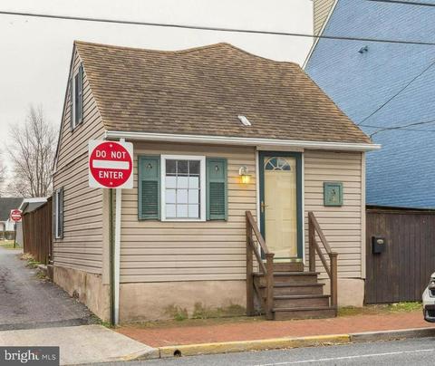 436 W South St W, Frederick, MD 21701