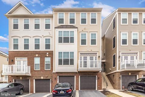 5868 Imperial Dr, Frederick, MD 21703