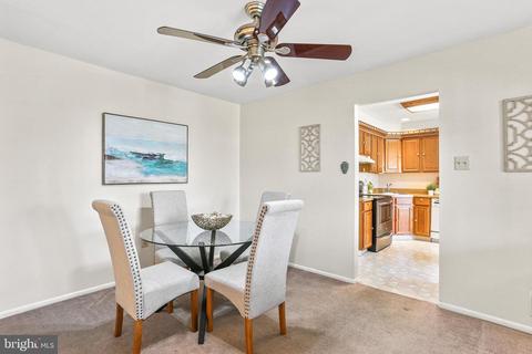 6906 Hackberry Ct, Frederick, MD 21703 photo 7
