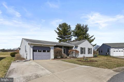 6906 Hackberry Ct, Frederick, MD 21703 photo 2