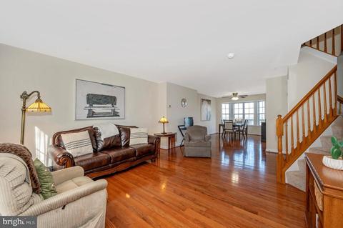 6333 Towncrest Ct, Frederick, MD 21703 photo 3