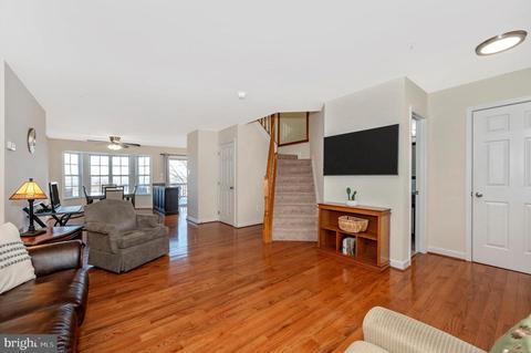 6333 Towncrest Ct, Frederick, MD 21703 photo 4
