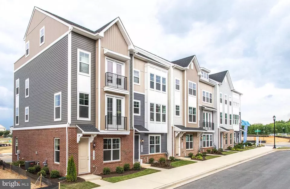  2523 Gatwick Ln, Frederick, MD 21701 photo 3